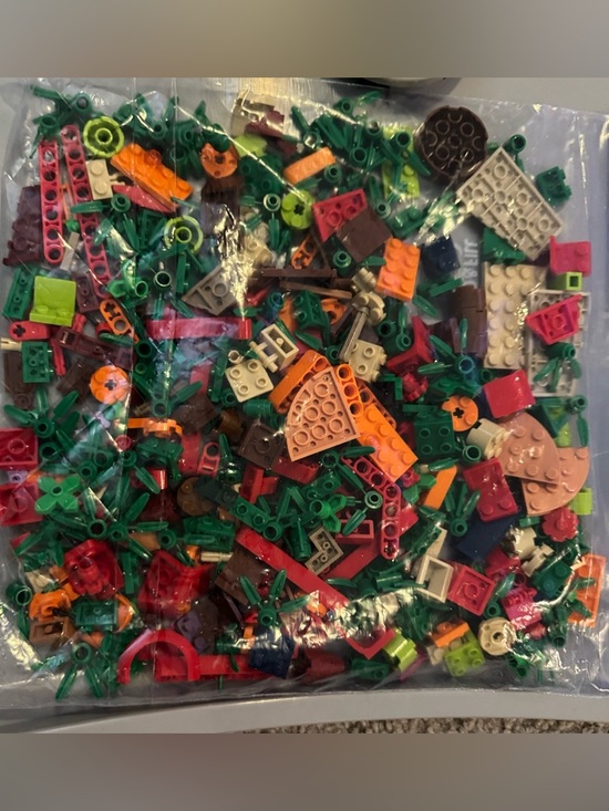 Lego Other - LEGO Bulk Lot Plants Leaves Parts Mixed Pieces Green Red Bundle
